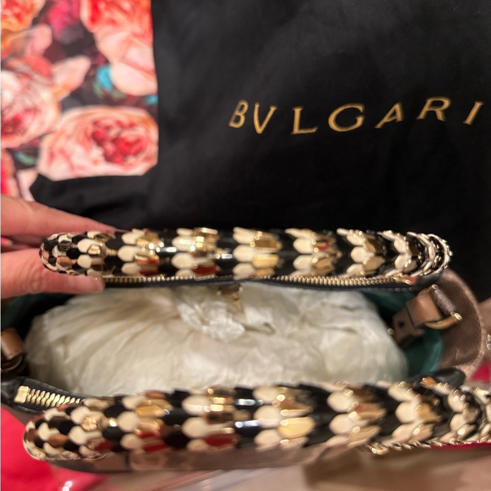 Bvlgari Serpenti Double zip leather and Python purse in great condition - Picture 6 of 13